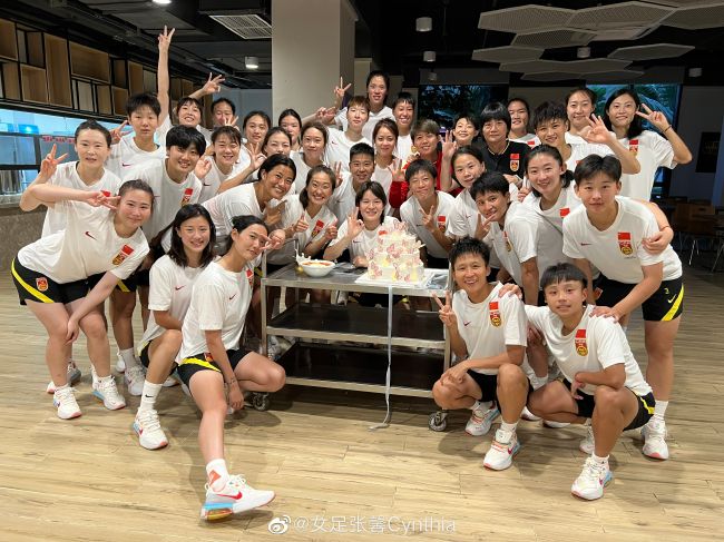 他在球场上能成为一个真正的领袖，这点对我来说是最重要的。